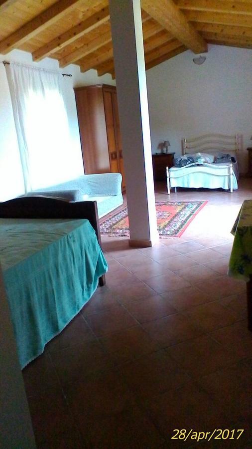 Farm Stay Gli Oleandri Loiri Porto San Paolo Exteriér fotografie